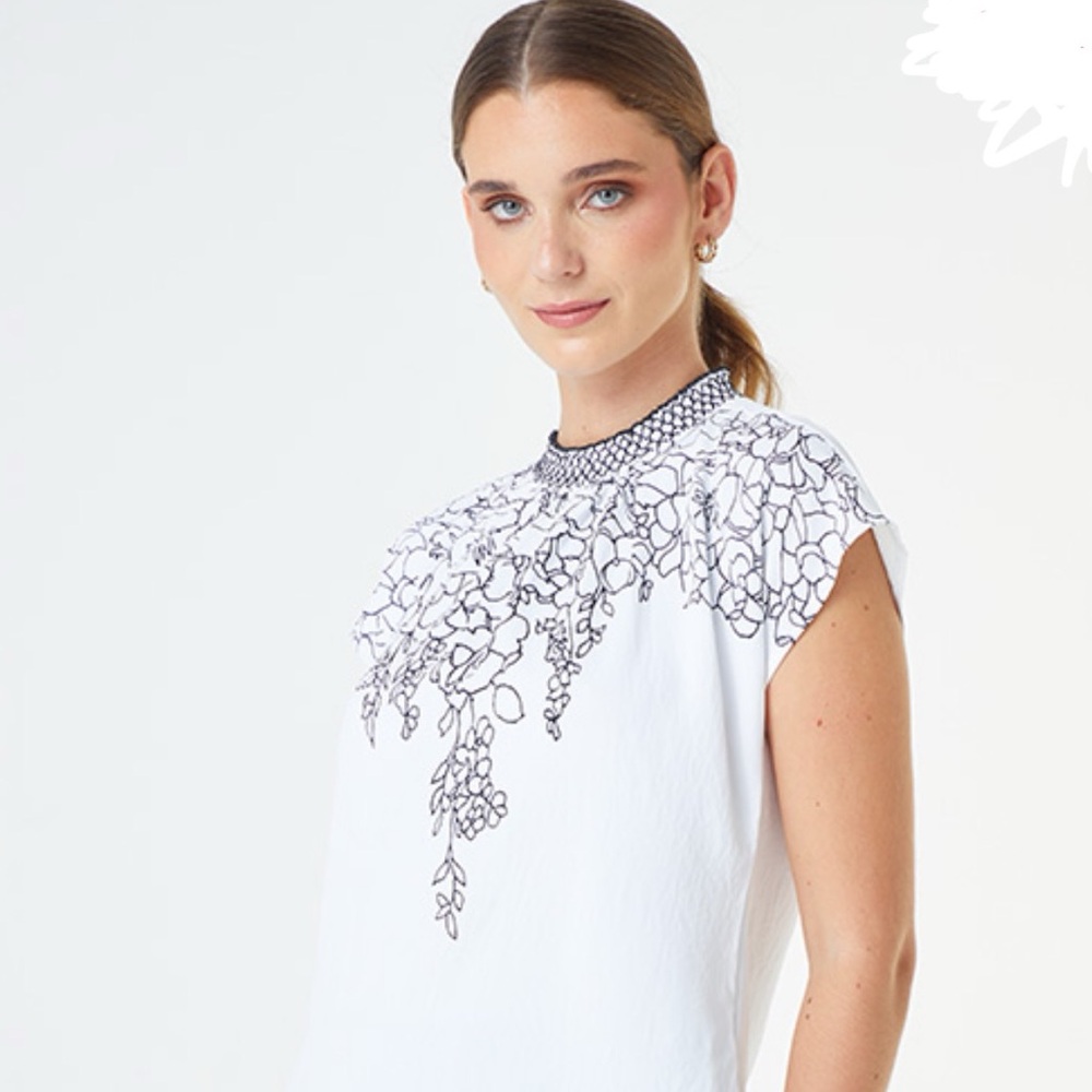 WHBM Smocked Mock Neck Sleeveless Top White Black Embroidered Size 14 EUC $99 KL